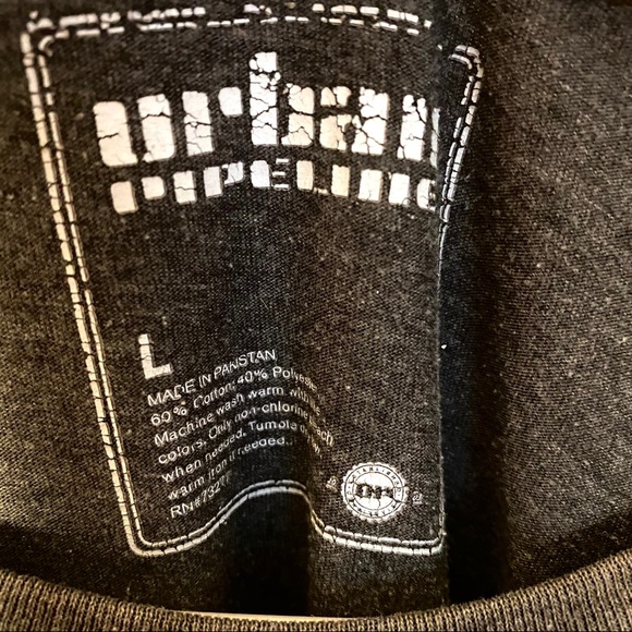 🚨4 Tee Shirt Bundle - Picture 12 of 15